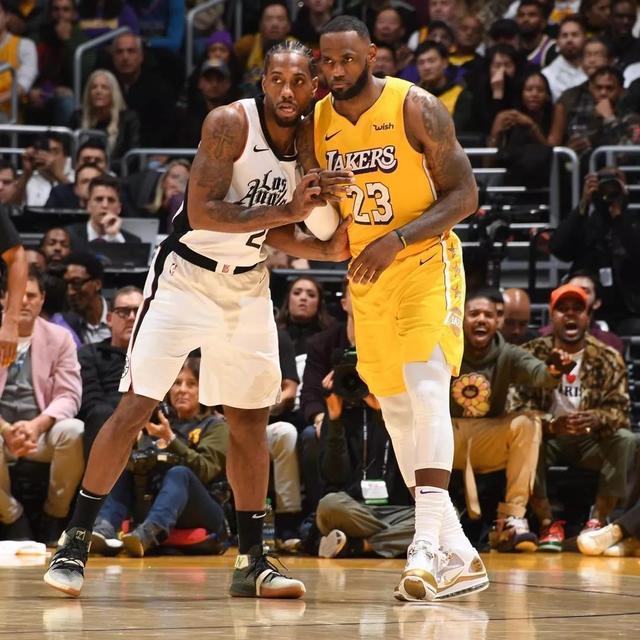 篮球火箭球队全员完成训练任务（火箭队全体球员顺利完成训练任务）