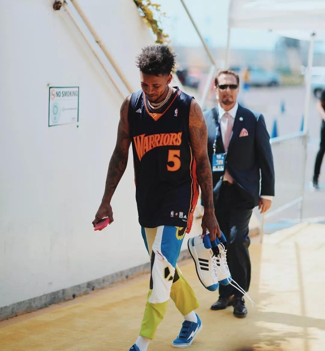 活塞进入重建阶段动作频繁（活塞开启重建模式，动作不断）