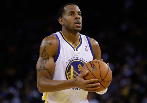 意甲前瞻：尤文近期强势反弹，卡利亚里8轮不胜（意甲前瞻：尤文强势回暖，卡利亚里已连续八轮不胜）